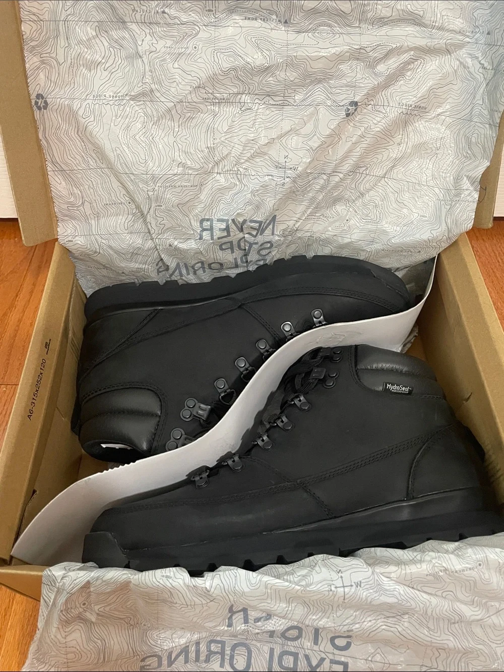 The North Face - Men’s Back-To-Berkeley Redux Leather